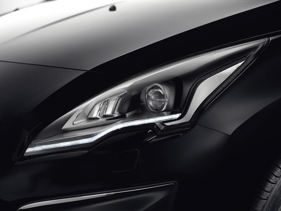  Peugeot 3008 2013 года  (фото 3 из 21)